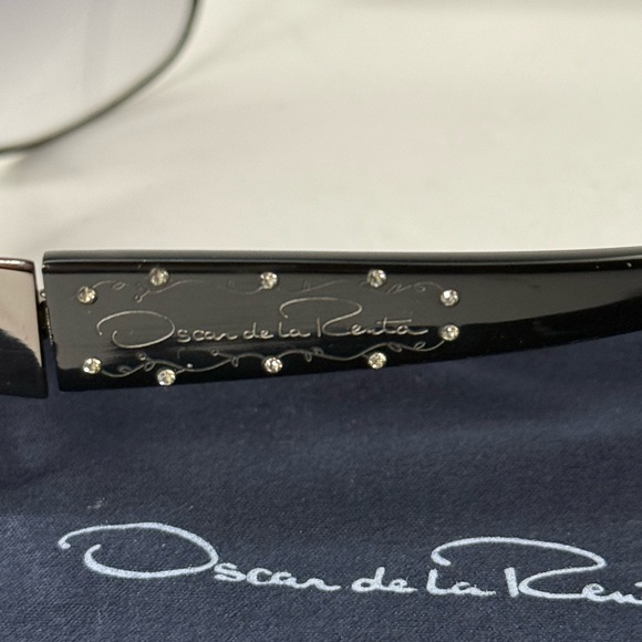 Oscar de Le Renta sun glasses black faded lenses with Swarovski crystal details - Picture 2 of 7